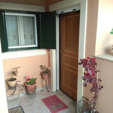Lenas House *